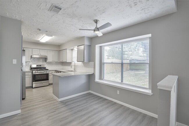 Building Photo - 5514 Dove Forest Ln