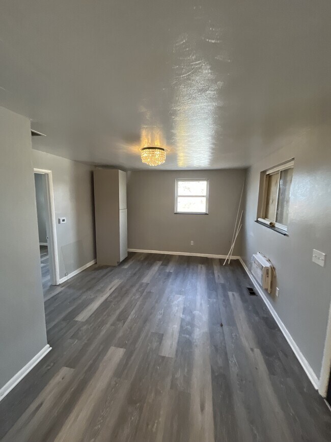 Building Photo - 2257 Hepburn Ave