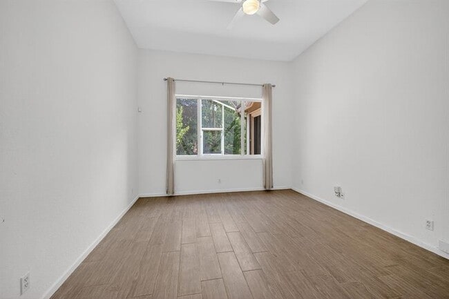 Building Photo - 5711 NW 125th Ave