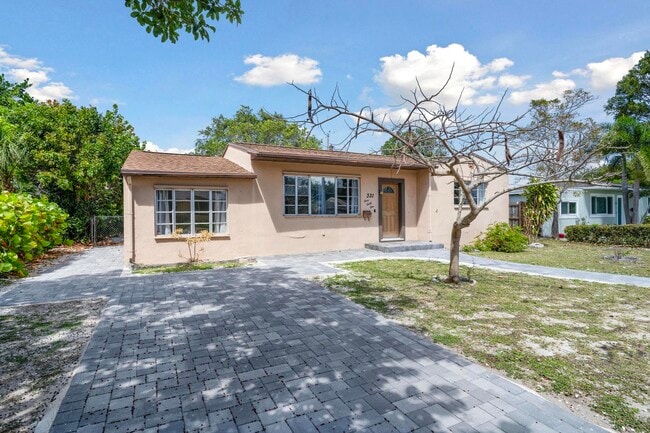 Building Photo - 331 Winters St