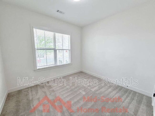 Building Photo - 5628 Draper Trail