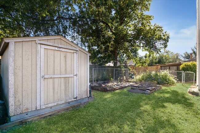 Building Photo - 7515 Gold Dust Ln