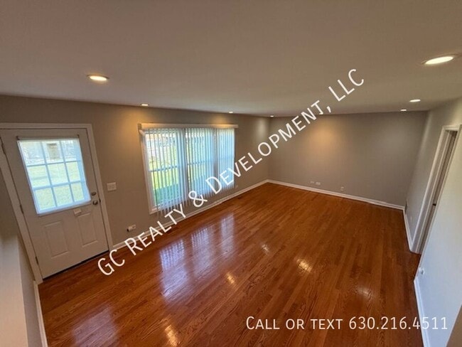 Building Photo - 344 Boulder Dr