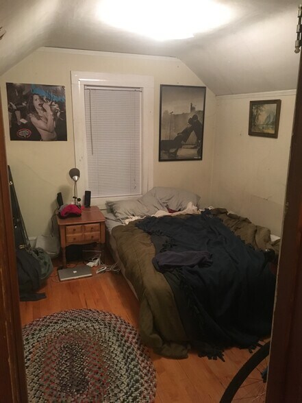 Building Photo - 1916 East 6th Street