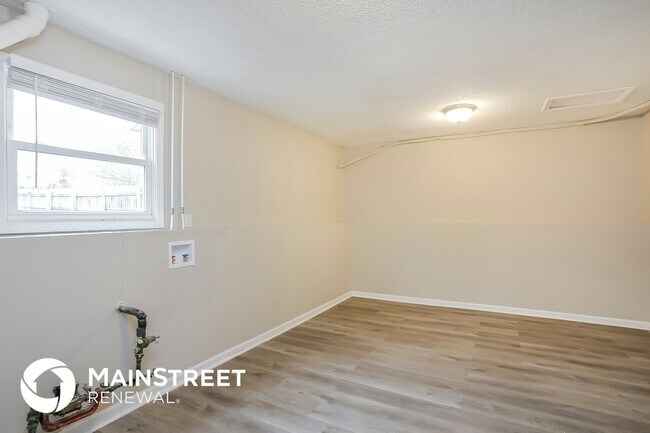 Building Photo - 6438 N Jarboe St