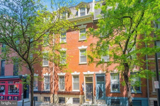 Building Photo - 1953 Locust St