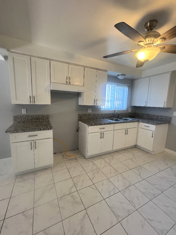 Building Photo - 900 S Highland Ave