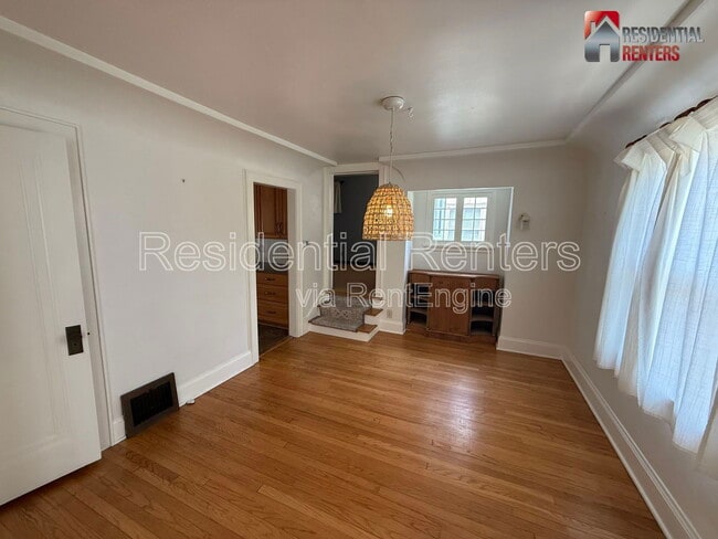 Building Photo - 2185 N 70th St