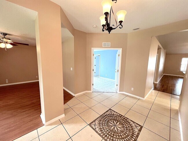 Building Photo - 70 Pheasant Dr