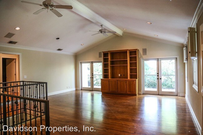 Building Photo - 4 br, 4 bath House - 730 Corona