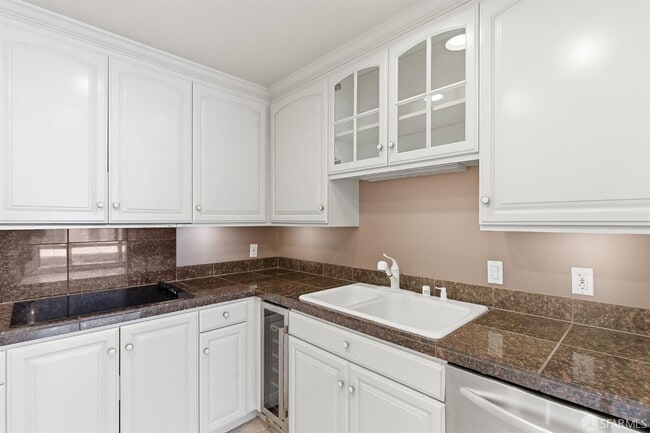 Building Photo - 75 Folsom St