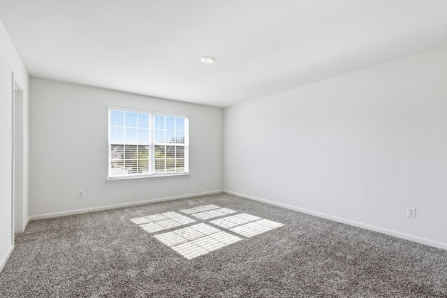 Building Photo - 402 Marsh Ln