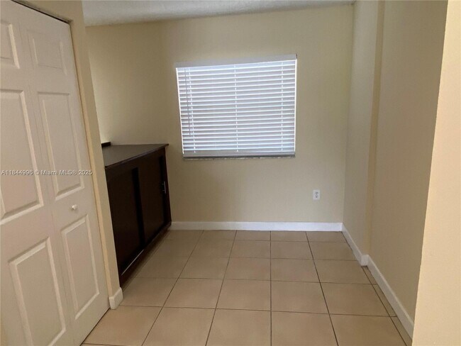 Building Photo - 4759 NW 97th Ct