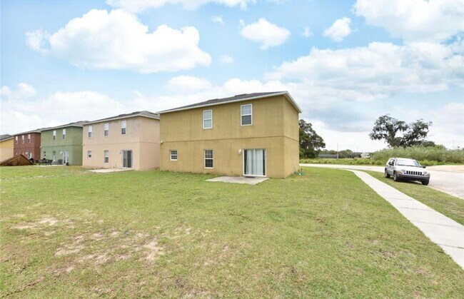 Building Photo - 1451 Salisbury Dr
