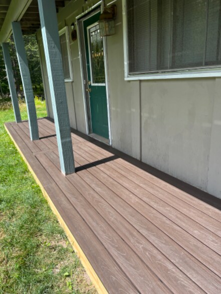 Building Photo - 186 Davos Rd