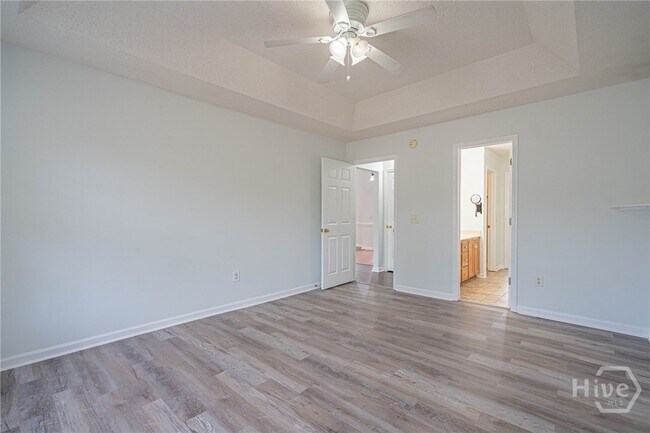 Building Photo - 114 Laurens Ln