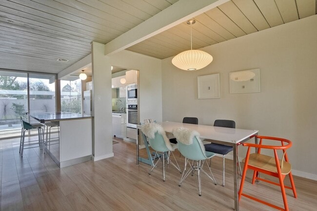Building Photo - 4BD/2BA Cupertino Gem with Modern Upgrades!