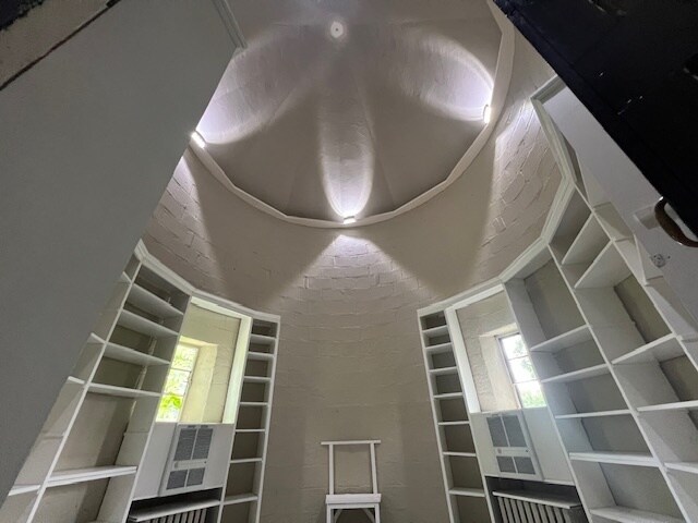 Building Photo - 14935 W Old School Rd