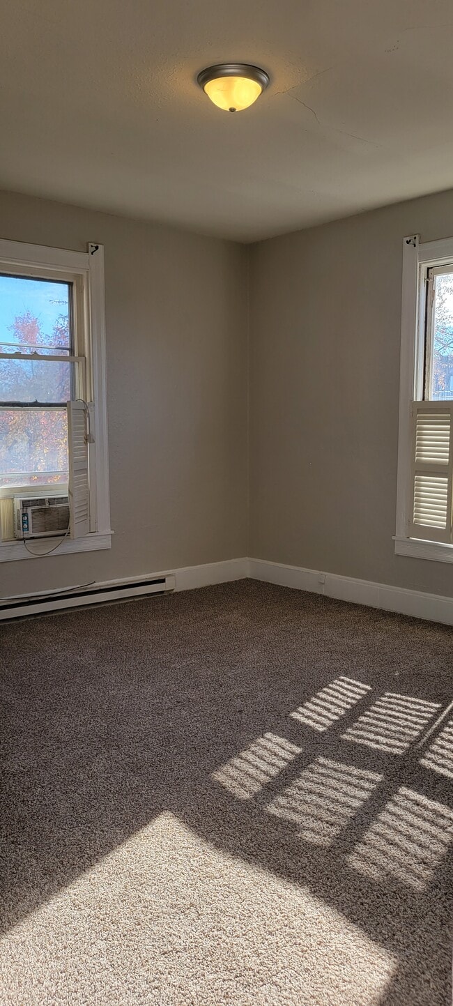 Building Photo - 101 N Main