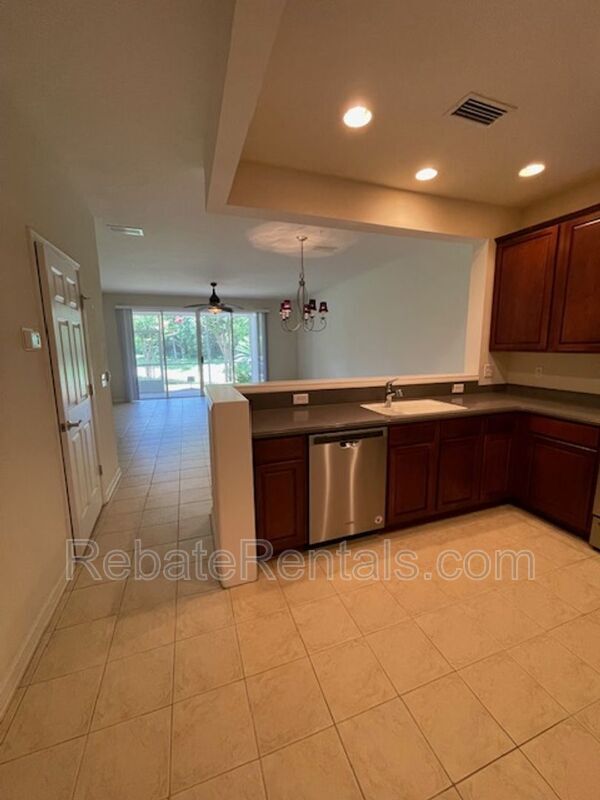 Building Photo - 13475 Stone Pond Dr