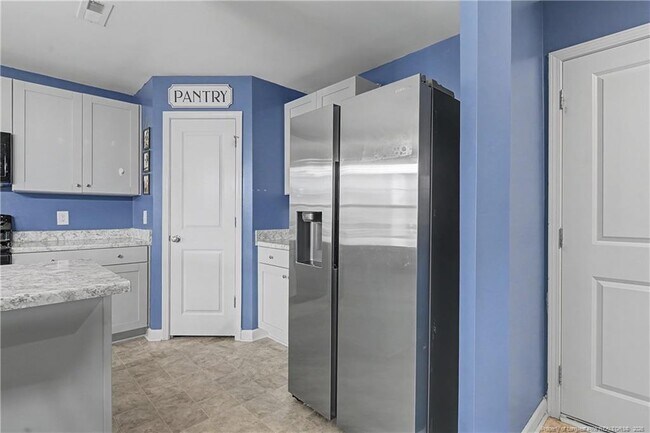 Building Photo - 21 Terrier Ct