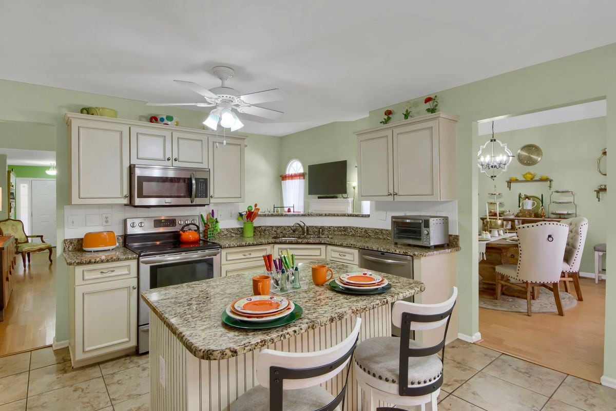 Building Photo - 3492 Heatherwood Ct