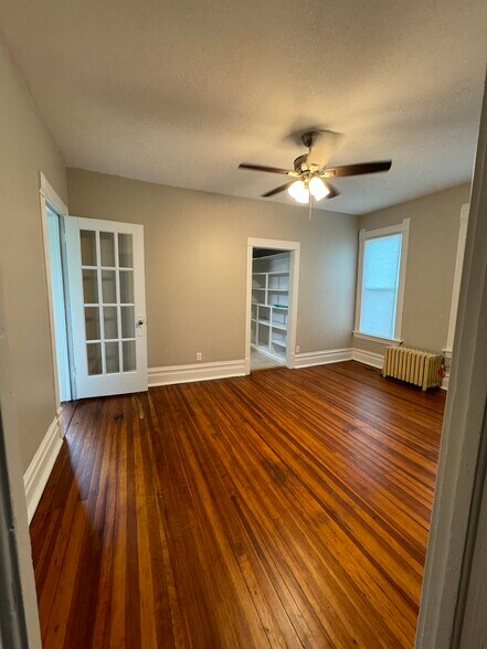 living room - 617 Delles Rd