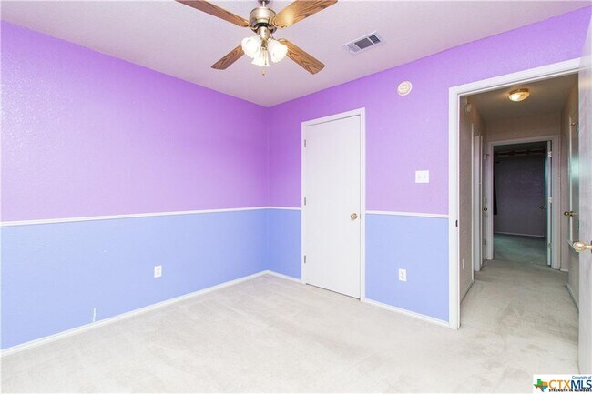 Building Photo - 3407 Solomon Dr