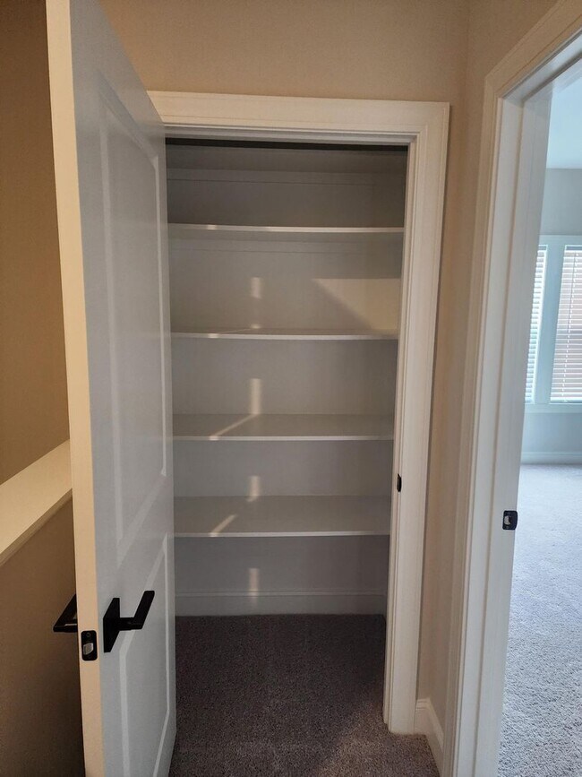 Building Photo - 2104-A  N. Kali Lane