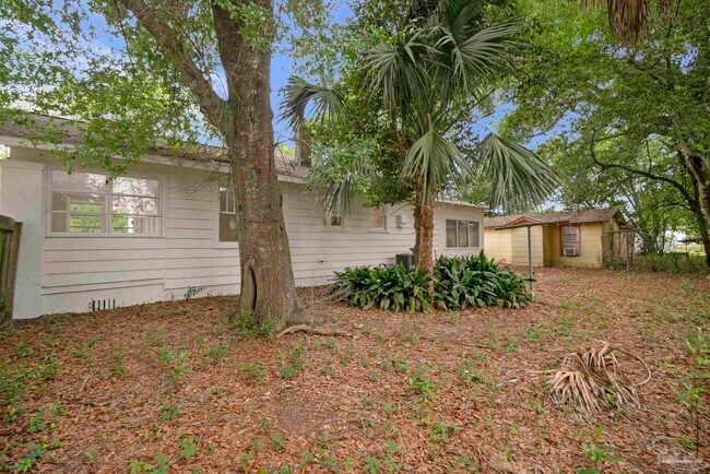 Building Photo - 1322 Wisteria Ave
