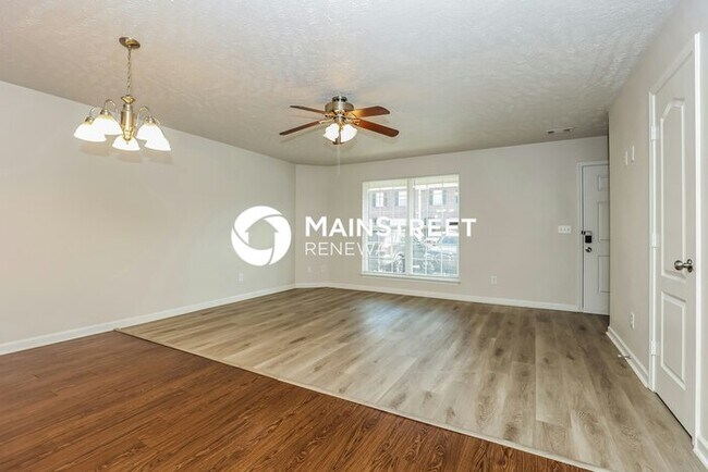 Building Photo - 3 Bedroom Pet-Friendly Home in La Vergne, TN with Main Street Renewal