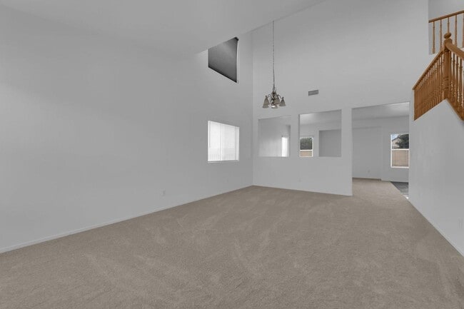 Building Photo - Freshly updated 4-bedroom move-in ready and built for comfortable everyday living.