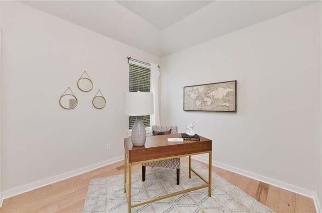 Building Photo - 2001 Faro Dr