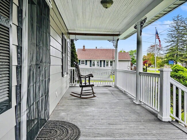 Building Photo - 241 US-209