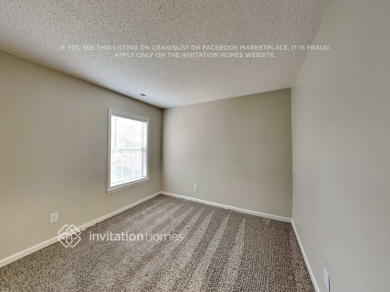 Building Photo - 6000 Elm Cove Ln