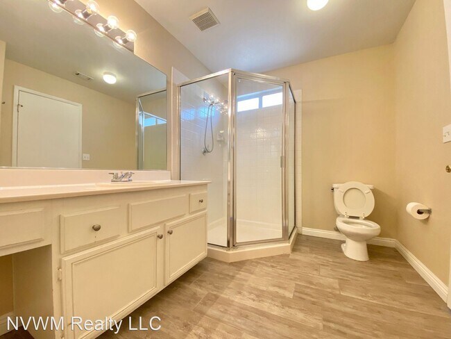 Building Photo - 3 br, 2.5 bath House - 5266 Souvenir Lane