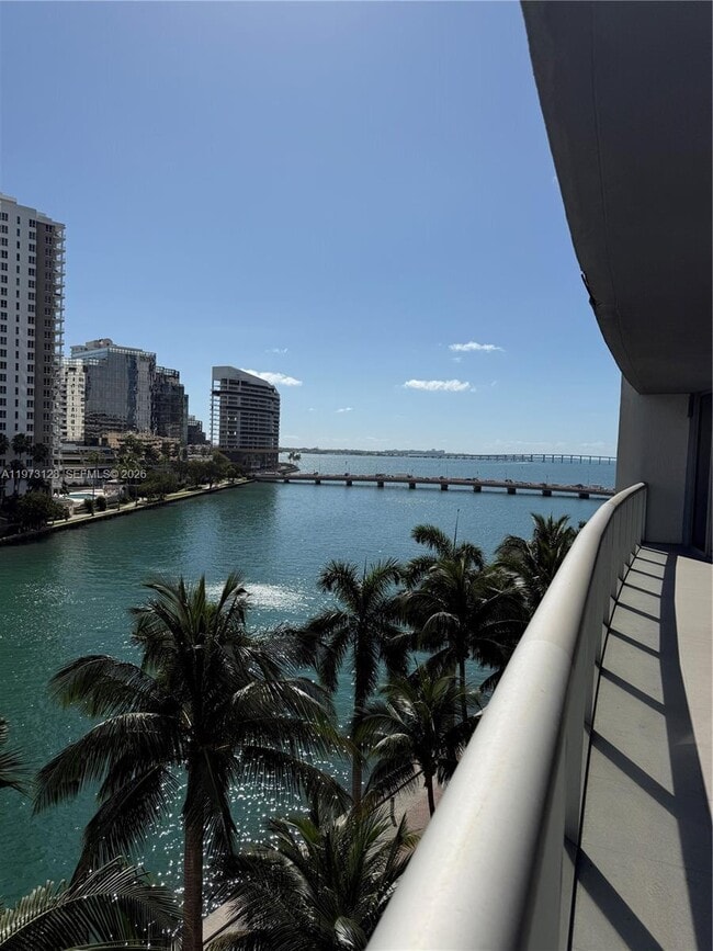 Building Photo - 465 Brickell Ave