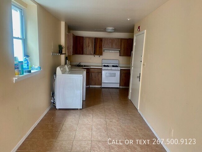 Building Photo - 303 South St