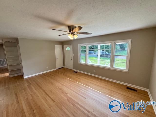 Building Photo - 4604 Rochell Dr NW