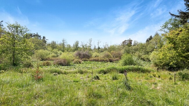 Building Photo - New Construction - 2 Bed 3 Bath - High-Eff...
