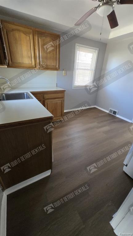 Building Photo - 1519 Midland Blvd