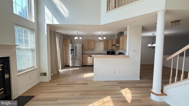 Building Photo - 207 Lookout Pl
