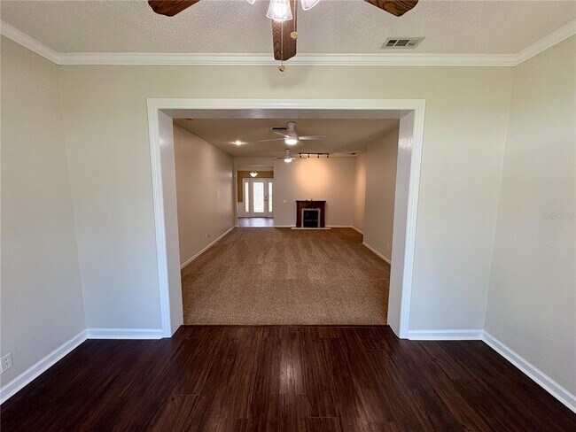 Building Photo - 4652 56th Terrace E