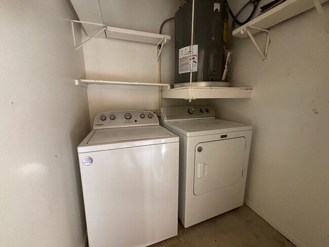 Building Photo - 10955 Wurzbach Rd