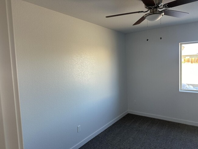 Building Photo - 7343 Dogwood Ave