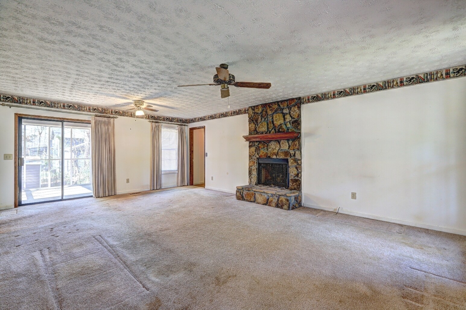 Building Photo - 503 Fayetteville Rd