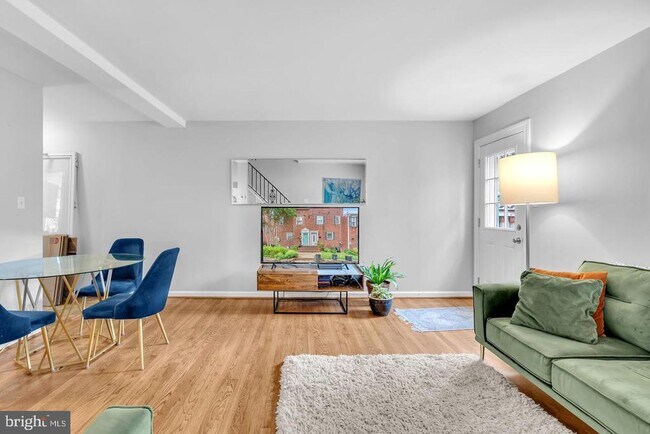 Building Photo - 3110 Landover St