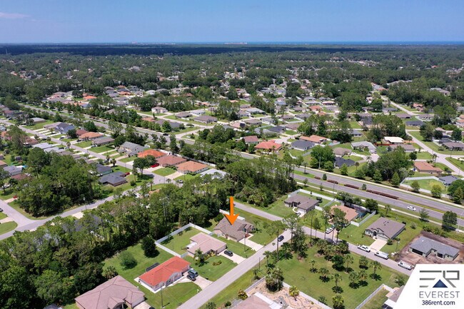 Building Photo - 25 Rainbrook Dr