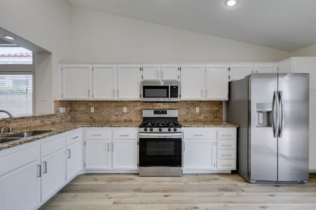 Building Photo - GREEN VALLEY RANCH NEWLY RENOVATED 3 BD SINGLE STORY HOME