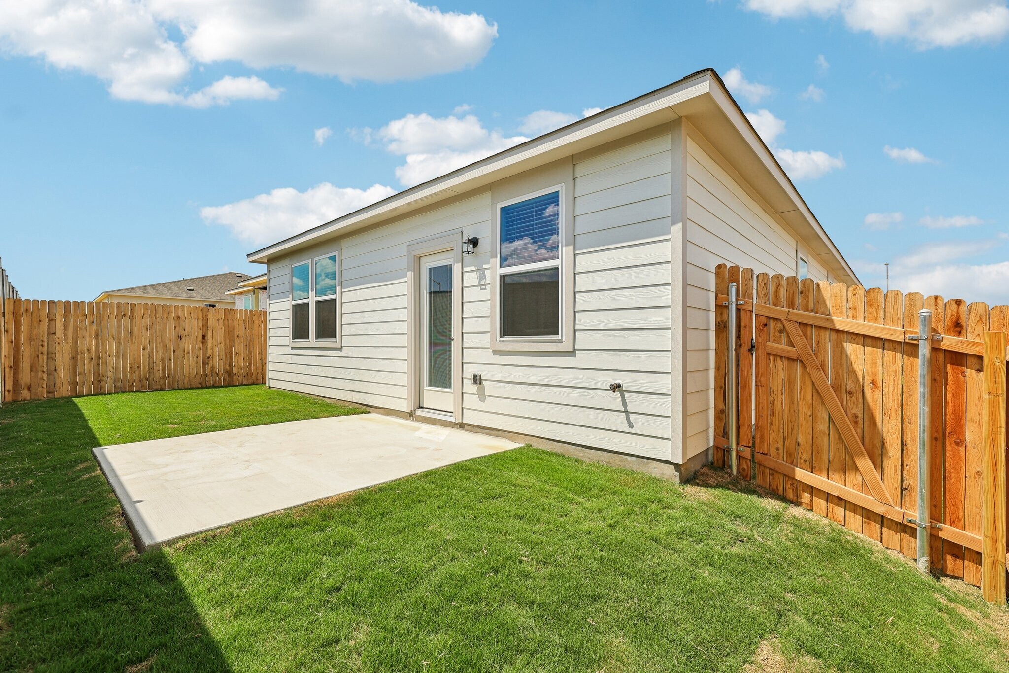 Building Photo - 133 Cutleaf